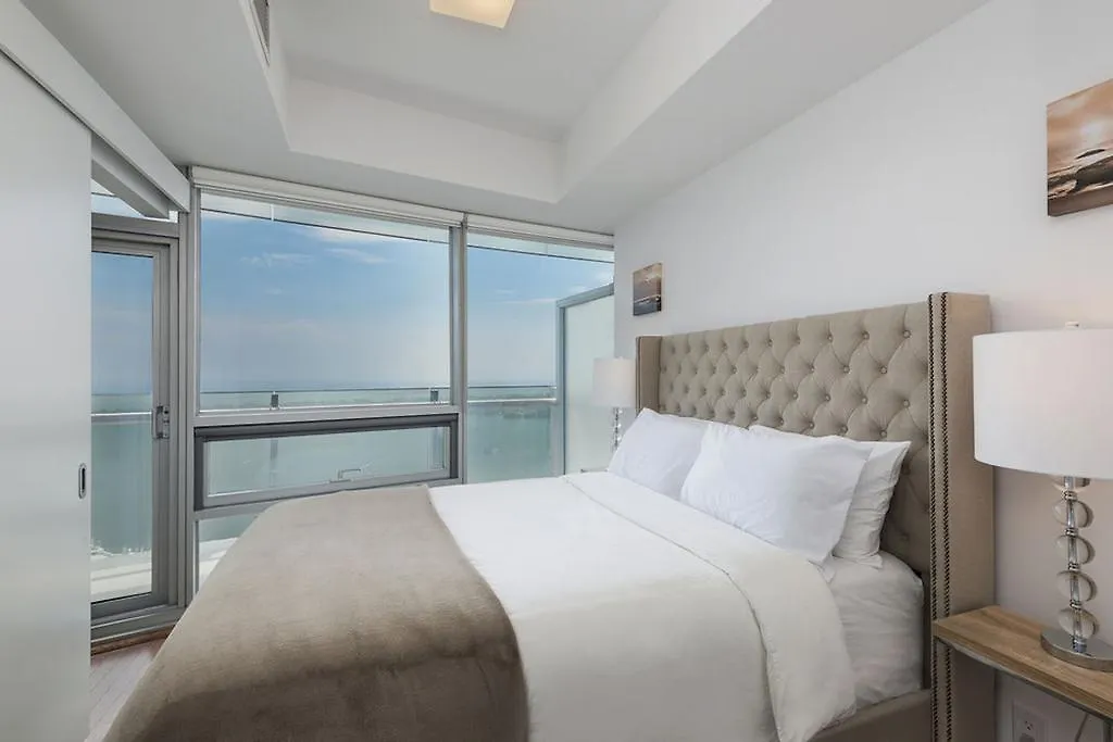 Diamond Vacation Homes - York St Toronto 0*,