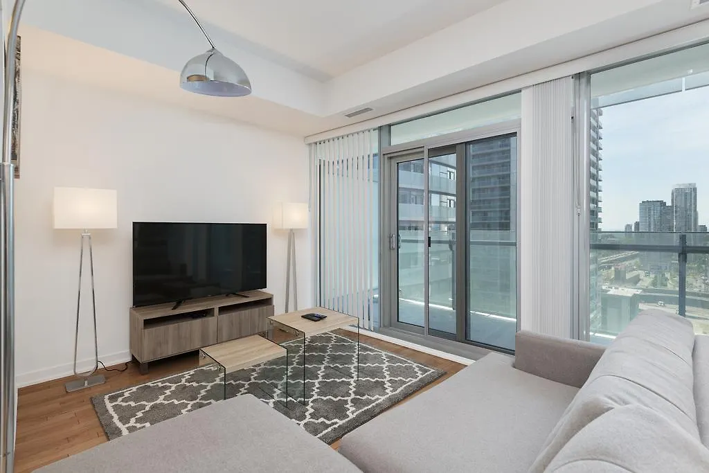 Diamond Vacation Homes - York St Toronto Apartment